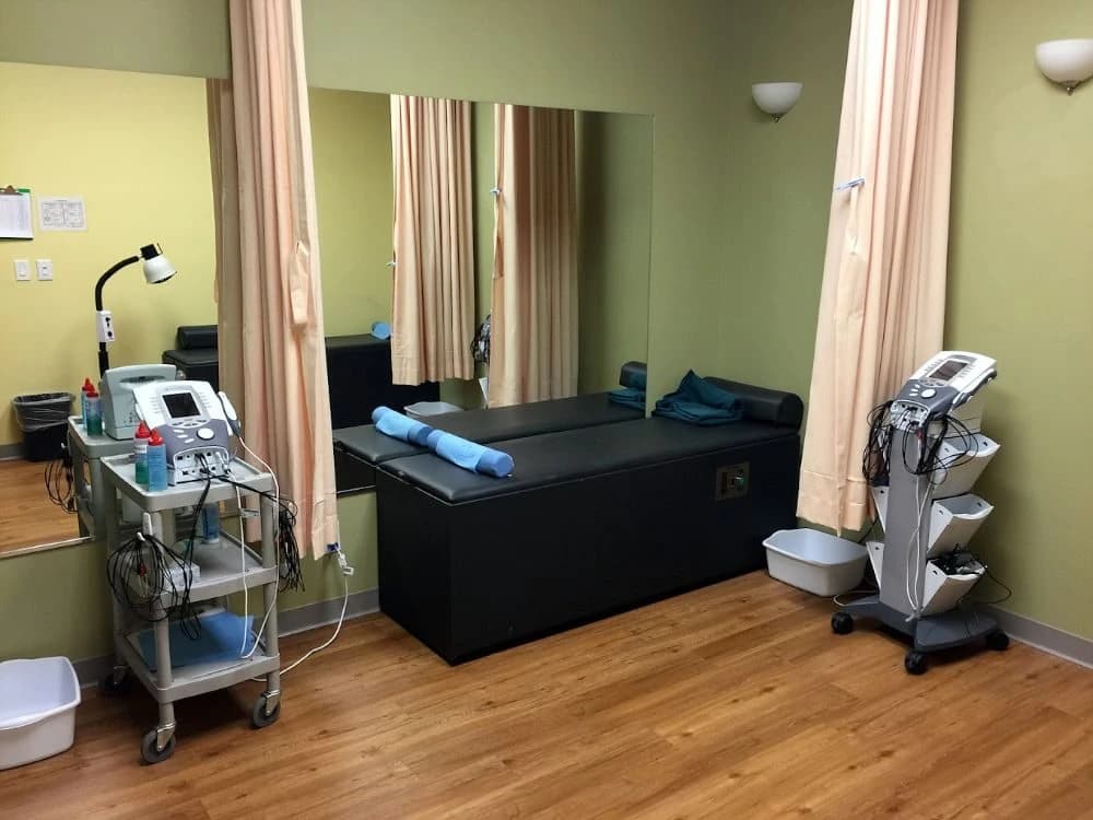 Yes Acupuncture & Chiropractic photo 5