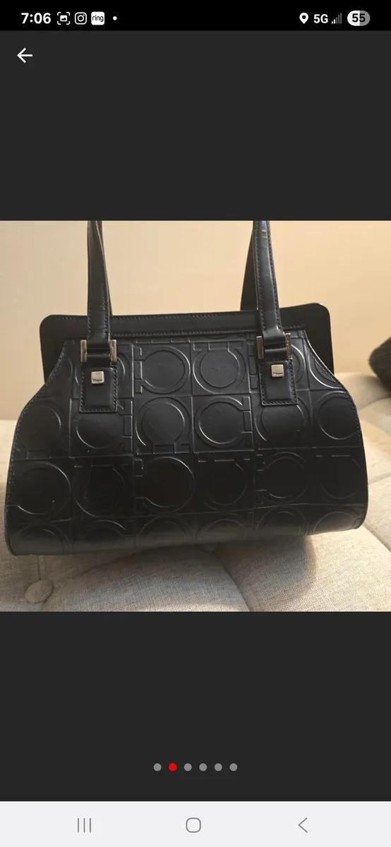 예쁜 Salvatore Ferragamo bag 싸게 팝니다